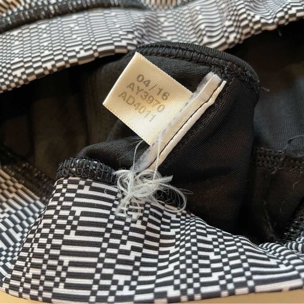 4/$30 ADIDAS sports bra black white sz S small AS IS - Picture 5 of 6